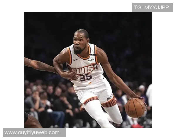 杜兰特首节火力全开半场高效表现助球队领先17分4板1助2帽展现全面能力