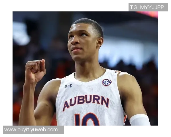 小贾巴里续约后自购手表庆祝期待在火箭度过余生涯