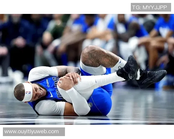 加福德谈浓眉受伤影响强调球队需团结一致迎接挑战